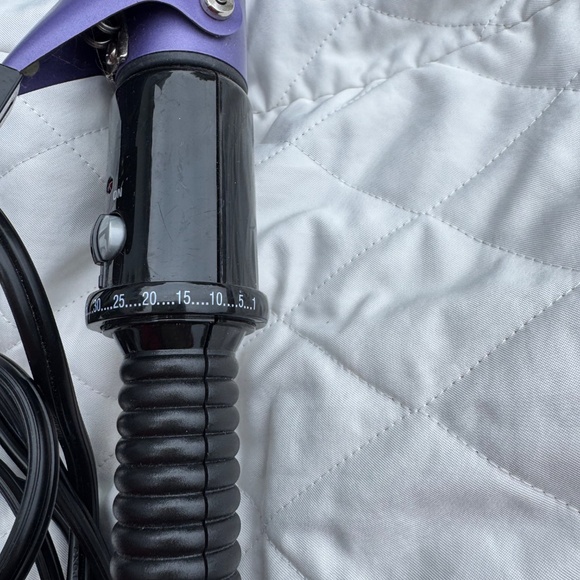 Hair iron - Picture 2 of 6